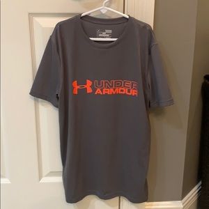 Under Armour shirt with matching shorts!